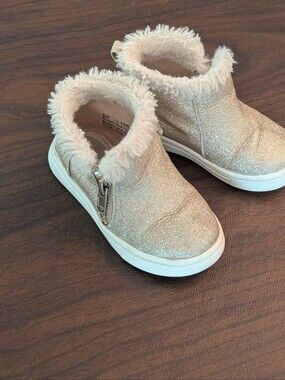 Kelly and Katie Gold Glitter Boots with Fur Lining Toddler Size 6 Adorable High